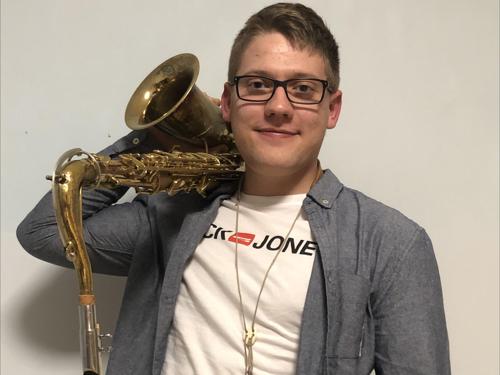 Hochzeits-/ Eventsaxophonist Dominik Trachsler die Hochzeitsband für deine Hochzeit in Salzburg