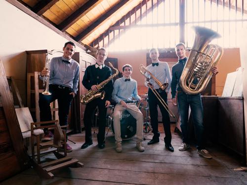 Die Seltsamen Senfsamen die Hochzeitsband für Südtirol