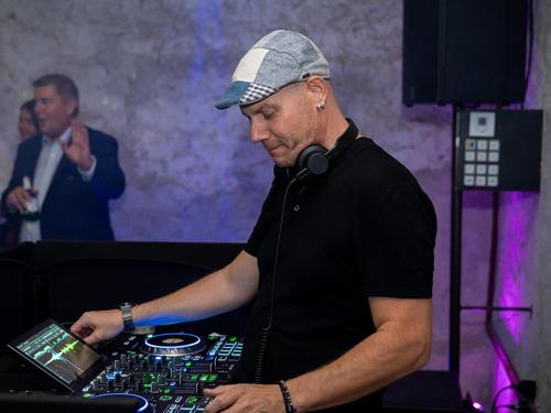 DJ Goodzilla für deine Hochzeit