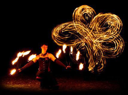 Feuershow von Ninaruna,